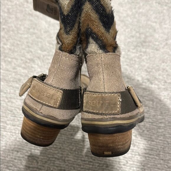 Sorel Stylish Tan Ankle Boots for Women size 8 - Picture 3 of 4